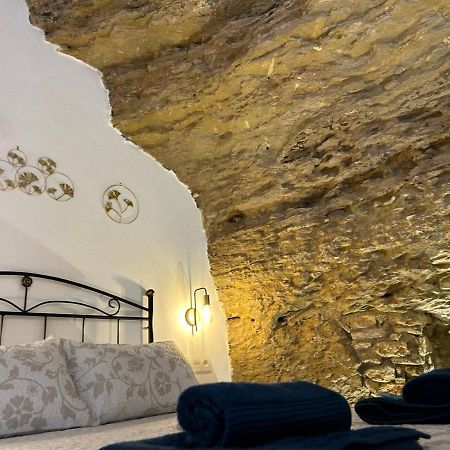 Casa Cueva Sol Y Luna Setenil Setenil De Las Bodegas Esterno foto